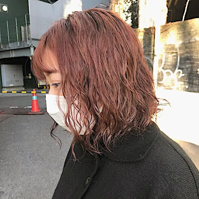 カラー パーマ ブリーチなしのダブルカラーだとパーマかけられます The Dot所属 メンズパーマ 髪質 改善 Suzuのヘアカタログ ミニモ