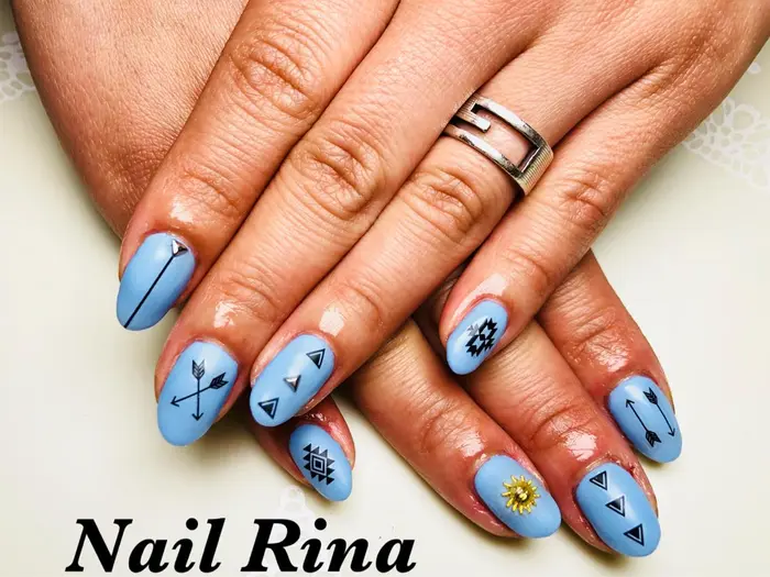 オルテガ スカイブルー マット Nail Rina所属 井上理絵のネイル