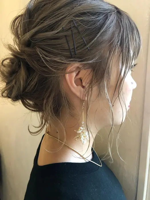 ボブのシニヨンアレンジ Miroa所属 阿部 あおいのヘアカタログ ミニモ