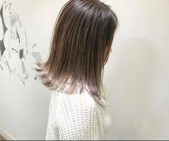 ブリーチの抜きが肝 毛先は2ブリーチで透明感のあるベージュ 黒染め履歴のある方は一度ご相談下さい Garden Hair所属 Suzuki Ryomaのヘアカタログ ミニモ