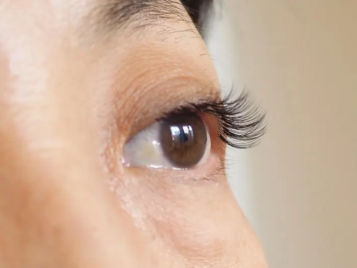 ボリュームラッシュ100束 まつげ専門店mii ミィ 所属 根本 瑶子のマツエクデザイン ミニモ