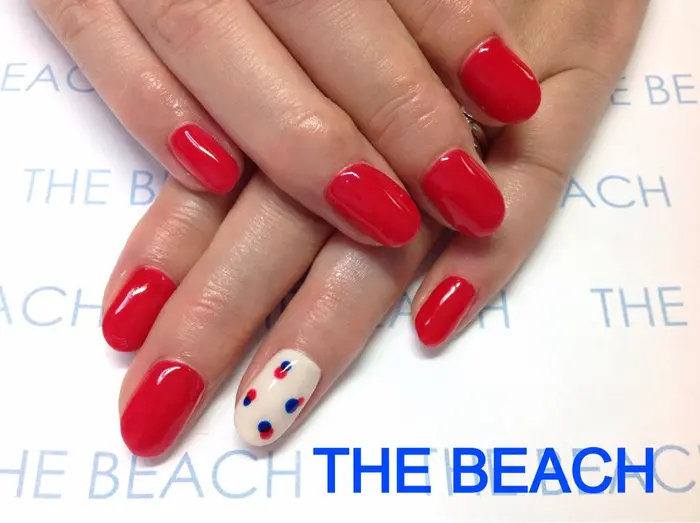 おすすめ秋の赤ネイル ネイルサロン スクールrenao所属 ネイルサロン Renao 新人のネイルデザイン ミニモ