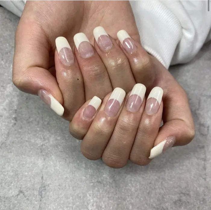 フレンチネイル スクエアネイル Fastnail Plus 大宮店所属 Fastnail Plus 大宮店のネイル デザイン ミニモ
