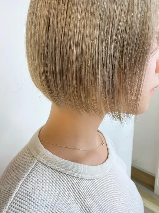 ハイトーンショートボブ Revo原宿所属 韓国hair 店長masaのヘアカタログ ミニモ