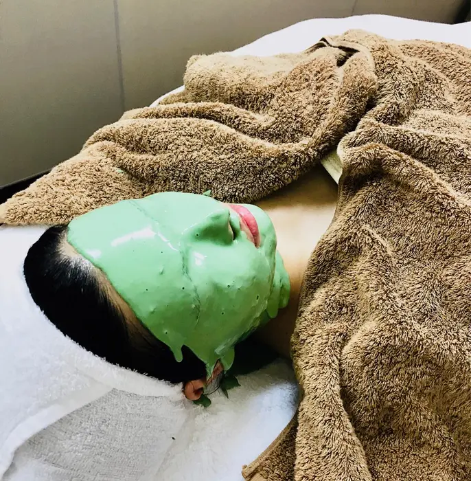 薬用ビューネパック ニキビや肌荒れに抜群 メナードフェイシャルサロン所属 篠岡 美希のエステ リラクカタログ ミニモ