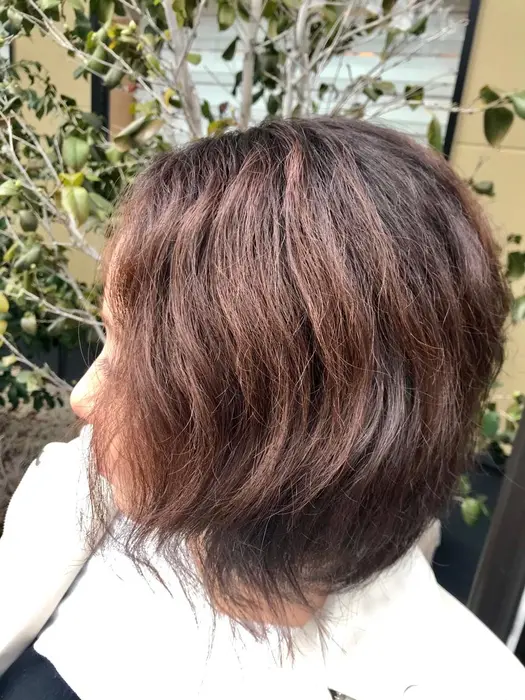 髪が伸びてきてもプリンが気にならないグラデーションカラーです赤みを抑えたアッシュグレージュ Cuthie クティエ 所属 山﨑 愛佳のヘアカタログ ミニモ