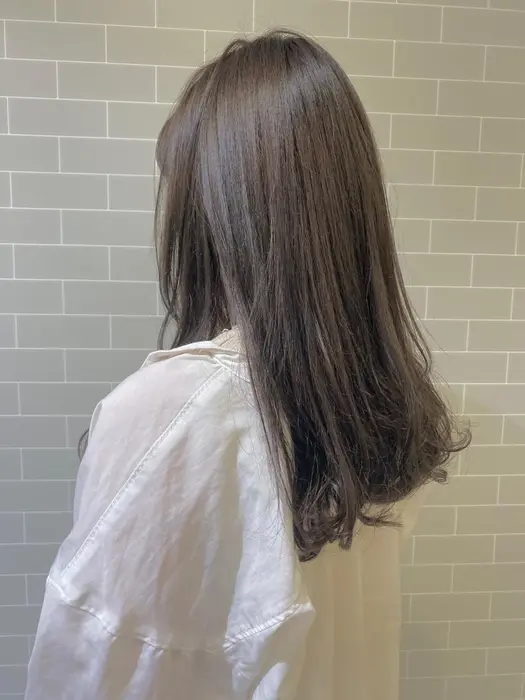 スロウカラーでアッシュ マットカラーが綺麗に染まります Anela Hair所属 小西 真未のヘアカタログ ミニモ