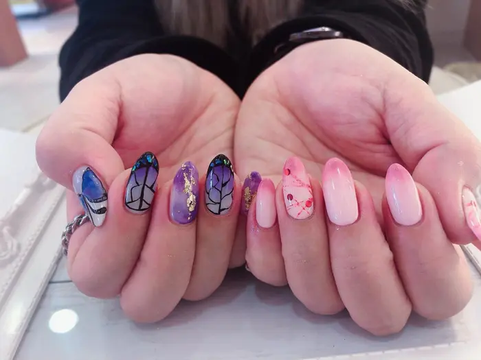 鬼滅の刃nail 鬼滅ファンの方です 私もファンでとっても気に入ってます 子どもから大人ま レイフィールド光の森店所属 Raynail Akiyoの ネイルデザイン ミニモ