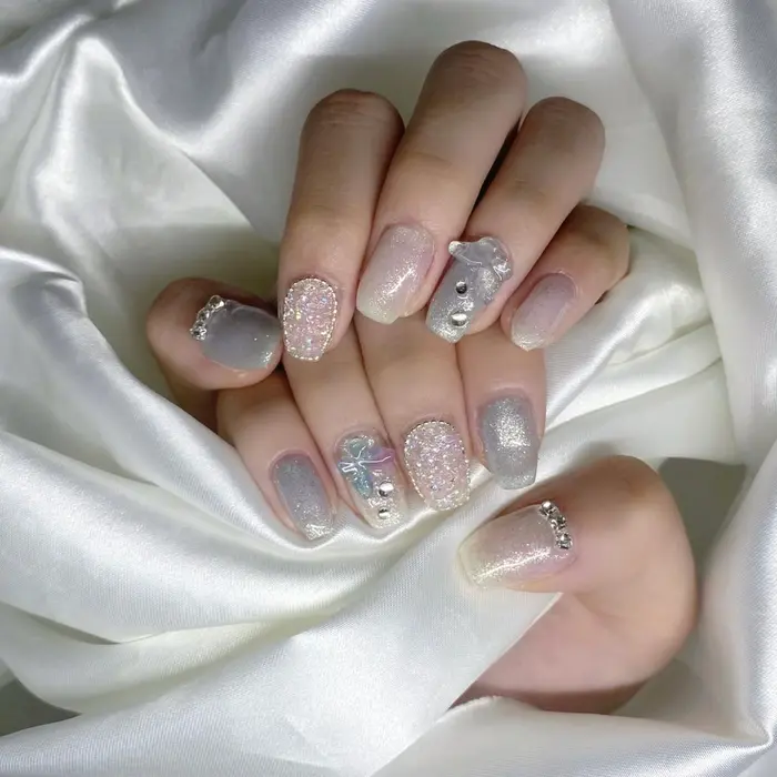 パーツ追加料金無し 韓国ネイル ヴァンクリネイル ピクシーネイル ストーン埋め尽くしネイル Pomnail所属 Pom Nail 韓国ネイル 専門店のネイルデザイン ミニモ