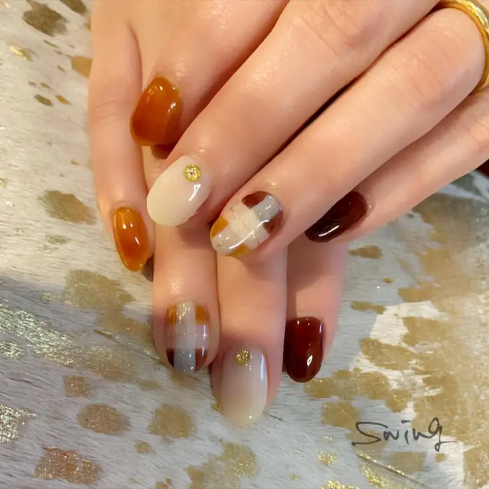 秋冬にオススメのブランケットネイルです Swing Nail Salon所属 Yoshida Takakoのネイルデザイン ミニモ