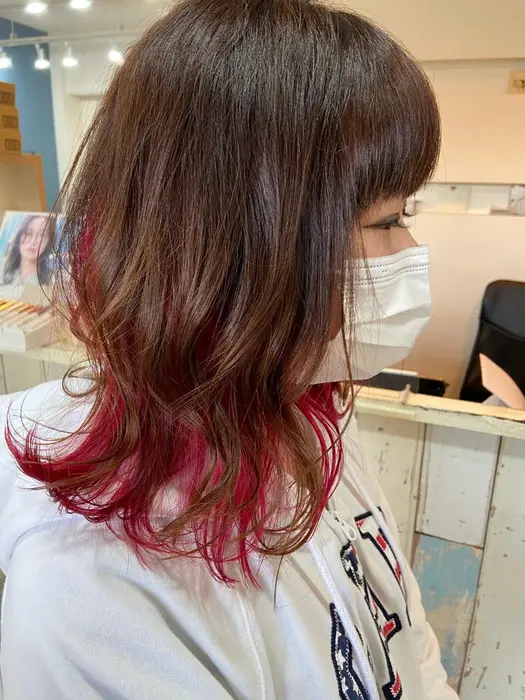 ワンブリーチインナーカラー Ciel Hair Makeup所属 西川 奈穂のヘアカタログ ミニモ