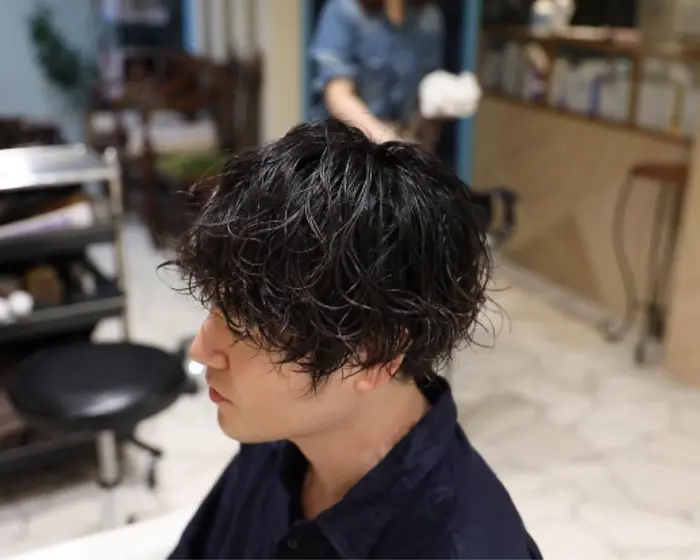 マッシュにパーマ黒髪との相性 骨格の合わせてカットすることでおさまりの良いヘアに 乾かすだけできま Cyan 所属 蔵谷 友則のヘアカタログ ミニモ