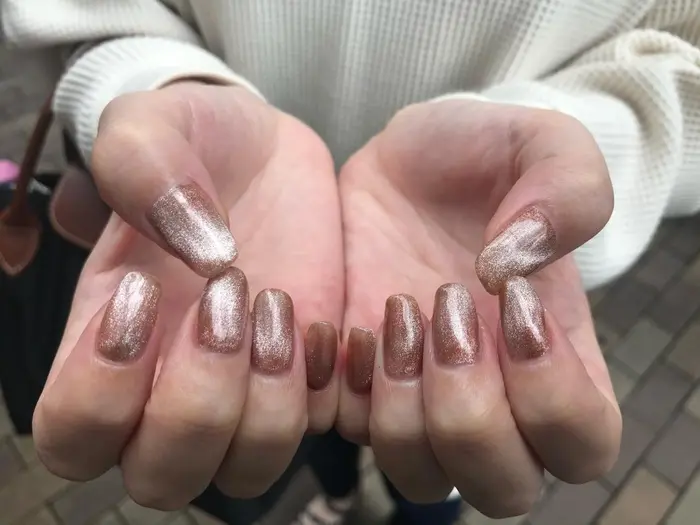 大人気のマグネットネイル Sirius シリウス 所属 Sirius 妙蓮寺 瀬川佳織のネイルデザイン ミニモ