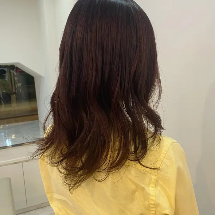 ダークピンク E M A Premium Beauty Salon所属 宇佐美 朋香のヘアカタログ ミニモ