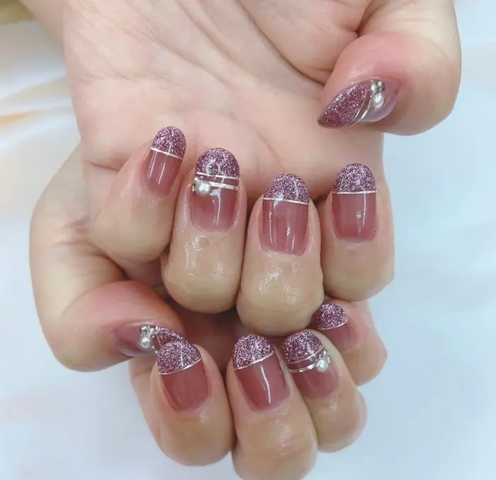 ラインテープネイル Fein Total Beauty Salon 青山店所属 Fein Wakanaのネイルデザイン ミニモ