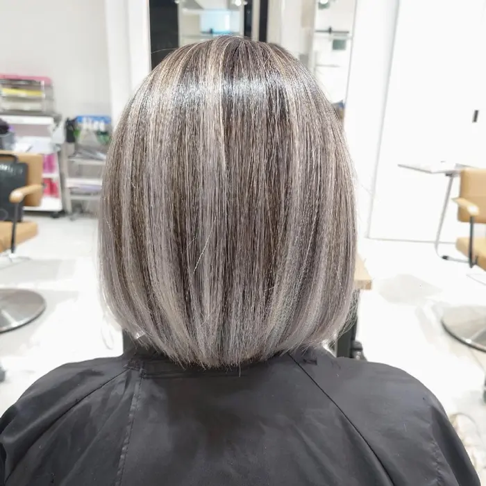 バレイヤージュ 2回目 グレーホワイトカラー Welring Hair Salon所属 艶髪ブリーチ職人 井手正康のヘア カタログ ミニモ