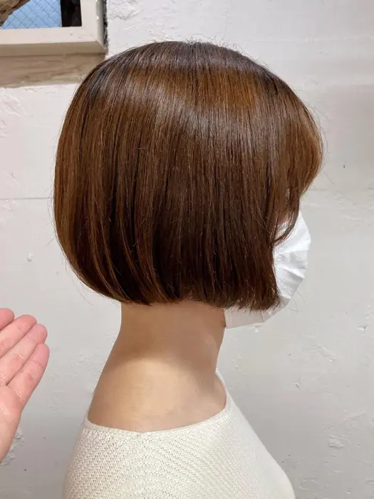 パツっと短いミニボブ 少し広がりやすい髪質のお客様だったのですが ただ真っ直ぐに切っているのでなはく ロジエ美容室所属 松本 陸 ショートヘアのヘアカタログ ミニモ