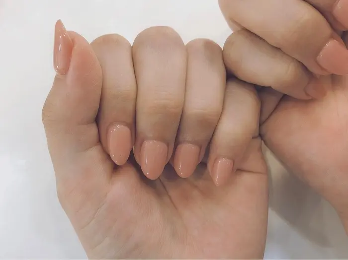 上品なベージュワンカラーです サロンドソレイユ 八事店所属 サロンドソレイユ 八事店 石黒のネイルデザイン ミニモ