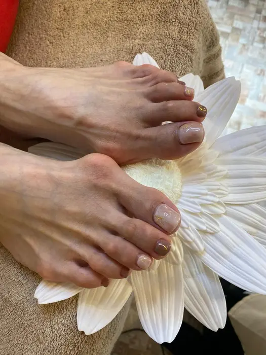 定額ネイル 京都 烏丸 京都ネイルサロン 烏丸ネイルサロン 足の裏 巻き爪 魚の目 足痛 Magenta所属 Mgenta Nail 巻き爪のネイルデザイン ミニモ
