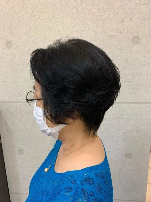 トップや後頭部にふんわりボリュームを出せば バランスが良くなり 横からや後ろから見ても素敵なヘアスタ Neaf C Bon Hair Salon所属 こだわりショート ボブmizukiのヘアカタログ ミニモ
