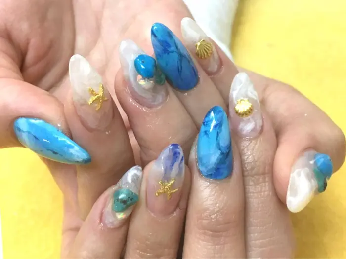 大理石夏ネイル アジュール所属 アジュール ネイルのネイルデザイン ミニモ