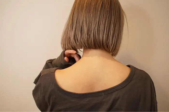 僕の切るボブは 重くて軽い ラインを出しながらも軽く扱いやすく 僕にしかできないカット Palan所属 ボブ ショート ハイトーン 迫田紘史のヘアカタログ ミニモ