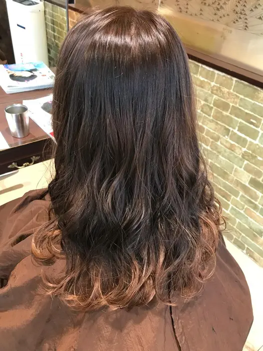 毛先だけブリーチをし 可愛いオレンジベージュに Earth上越店所属 Maruyama Ayakaのヘアカタログ ミニモ