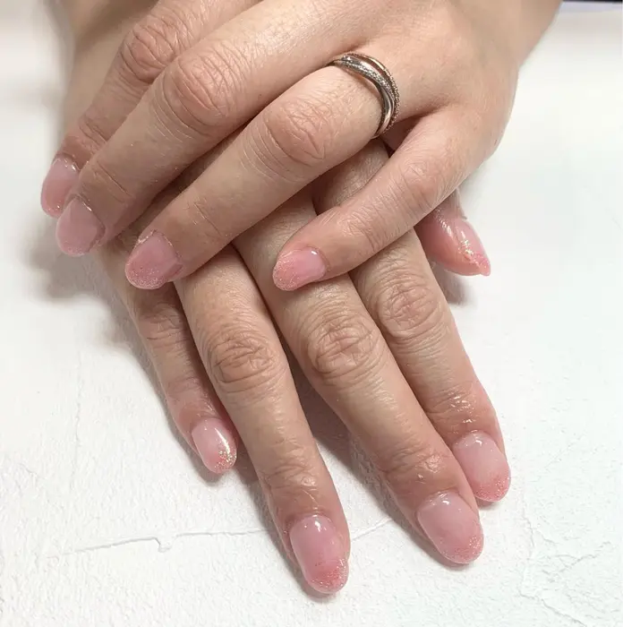 ネイルサロンエーナイン 麻生店所属 岡崎 小雪のネイルデザイン ミニモ