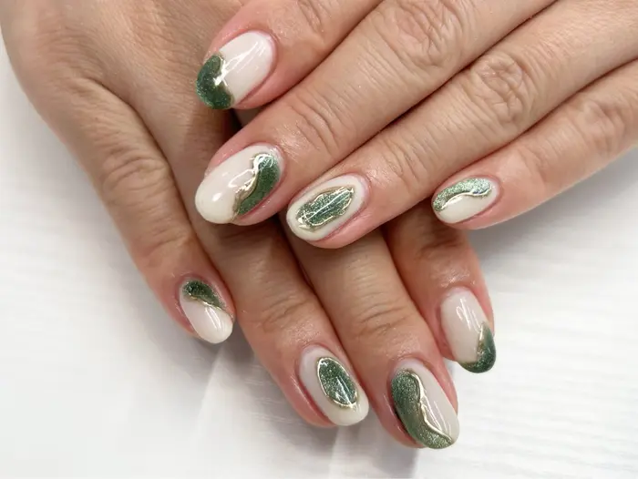#ニュアンスネイル #定額デザイン #マグネット #ミラーアート #横浜ネイル ...