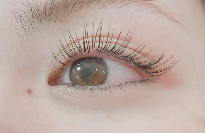 フラットラッシュ ｆａｖｏｒｉ溝の口店所属 Favori 河野のマツエクデザイン ミニモ