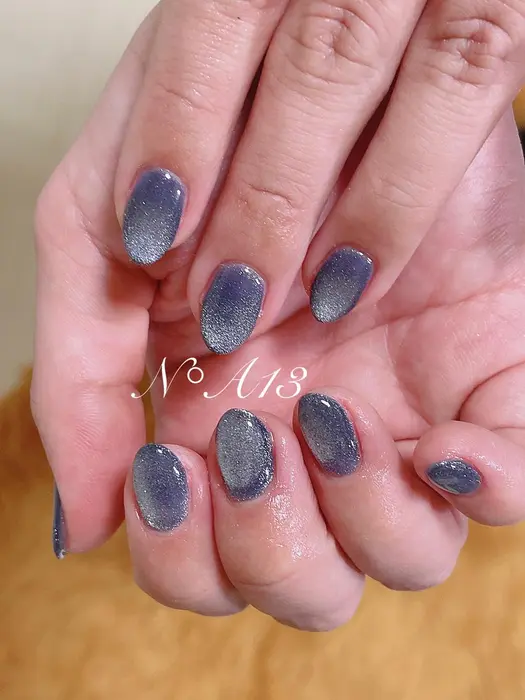 マグネットジェルを使った奥行きのあるアート N A13所属 N A13 Aimiのネイルデザイン ミニモ