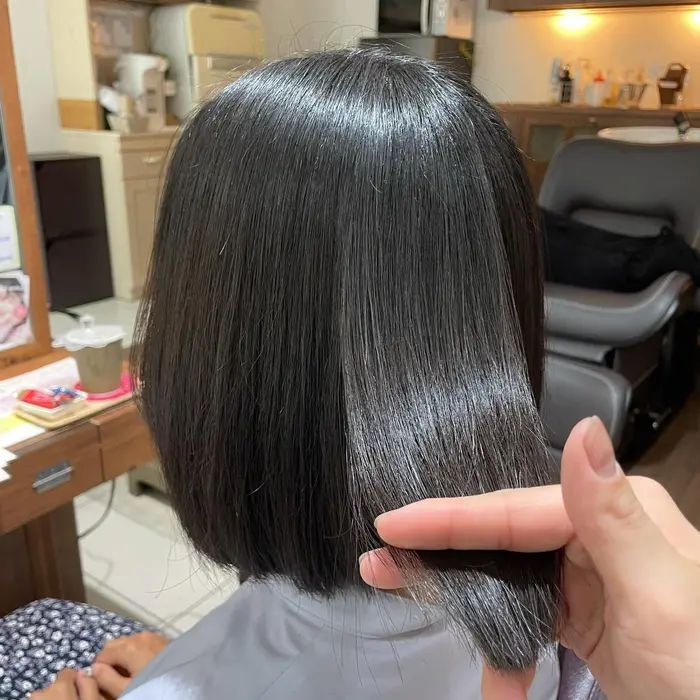 髪質に合わせてお薬を選ぶ完全オーダーメイドの縮毛矯正 アイロンをメインで伸ばすのではなくブローでほ Adore By Happiness アドレバイハピネス 所属 藤田一輝 美髪職人 のヘアカタログ ミニモ