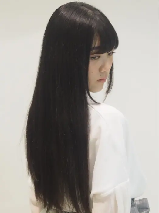 清楚系ストレートスタイル ヘアーメイクearth本八幡店所属 小山 マサキのヘアカタログ ミニモ