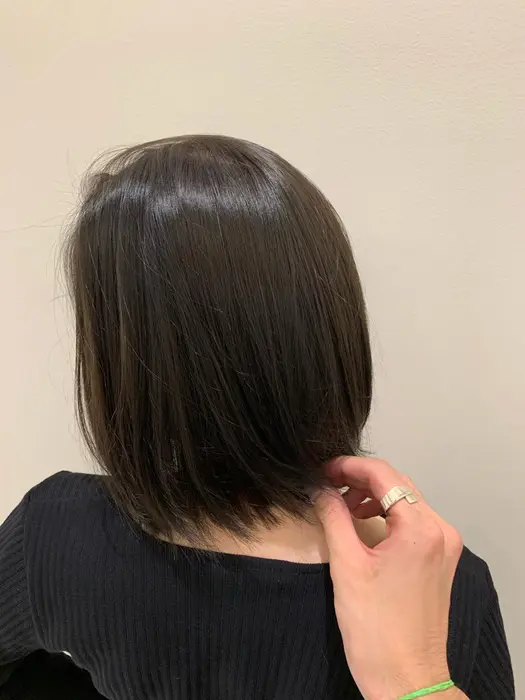 黒染めして ボロボロだった髪がここまで艶感を取り戻せますある程度の明るさまで持っていく事も可能で Anz Material Beauty By Antiqa所属 米谷 海音のヘアカタログ ミニモ