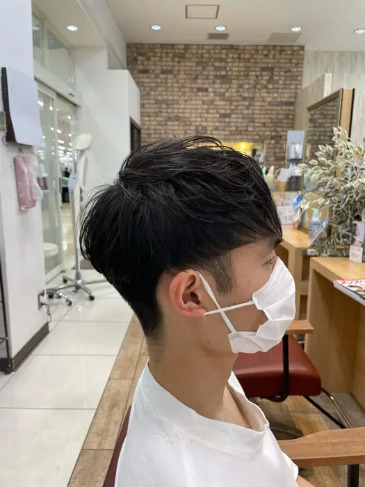 刈り上げ高め 前下がり マッシュスタイル イングローブ 千葉ニュータウン店所属 メンズカット カラー伊原虎太郎のヘアカタログ ミニモ