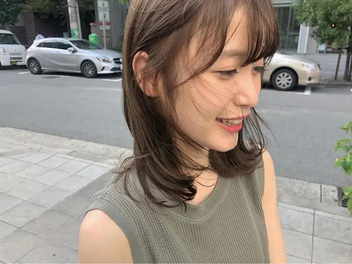 色濃く透ける人気のアプリエカラー ブリーチなしでこのカラーの透明感は嬉しい カラーだけで Ciater所属 伊藤 つばさ のヘアカタログ ミニモ