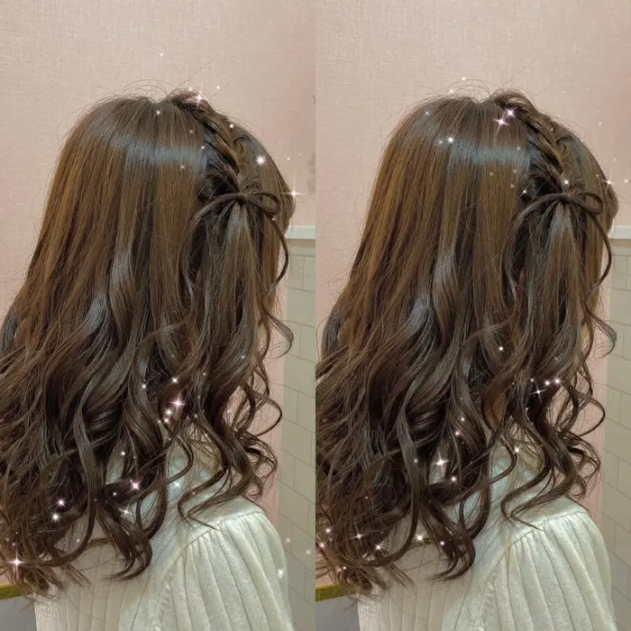 片側だけ編み込み髪の毛リボンを入れてます シンプルで リボンもさりげないので普段のお出かけにもおす ヘアセットaries新宿駅前東口店所属 夏目 瞳のヘアカタログ ミニモ
