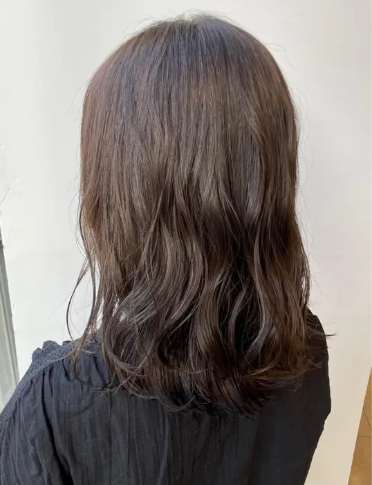 カット カラー 他店でされたカットのお直し ワンレンに切られたぱつっと感を3センチほどの段と 毛先 Noa 福島店所属 大倉 茉里のヘアカタログ ミニモ