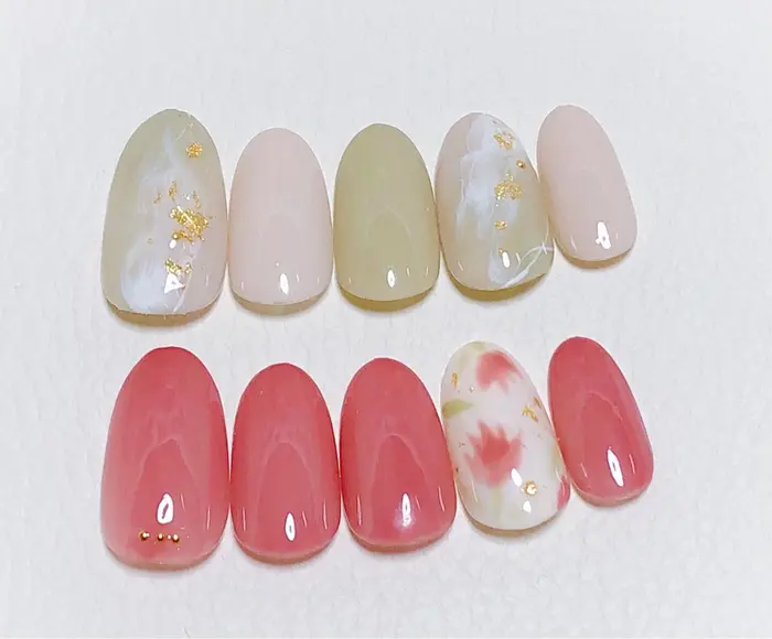 シンプル定額コース フラワーネイル チューリップネイル ニュアンスネイル 金箔ネイル Nailsalon Eve所属 Nailsalon Eve イヴ のネイルデザイン ミニモ