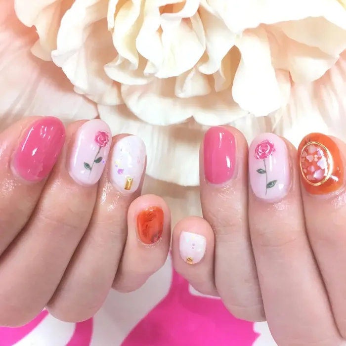 一輪薔薇ネイル Jewels Nail所属 Sugita Sayuriのネイルデザイン ミニモ