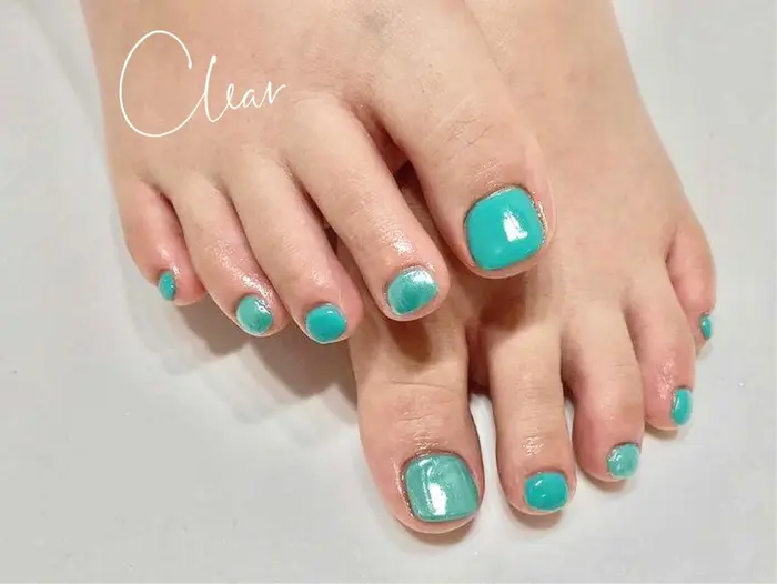 ターコイズブルー オーロラパウダー1本 100 Clear所属 Clear 山本穂乃花のネイルデザイン ミニモ