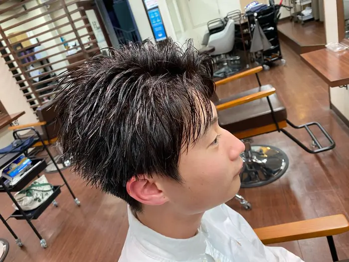 カットだけでこの束感 セットは5分 一瞬です H By Airsalon所属 メンズ特化美容師 大也のヘアカタログ ミニモ