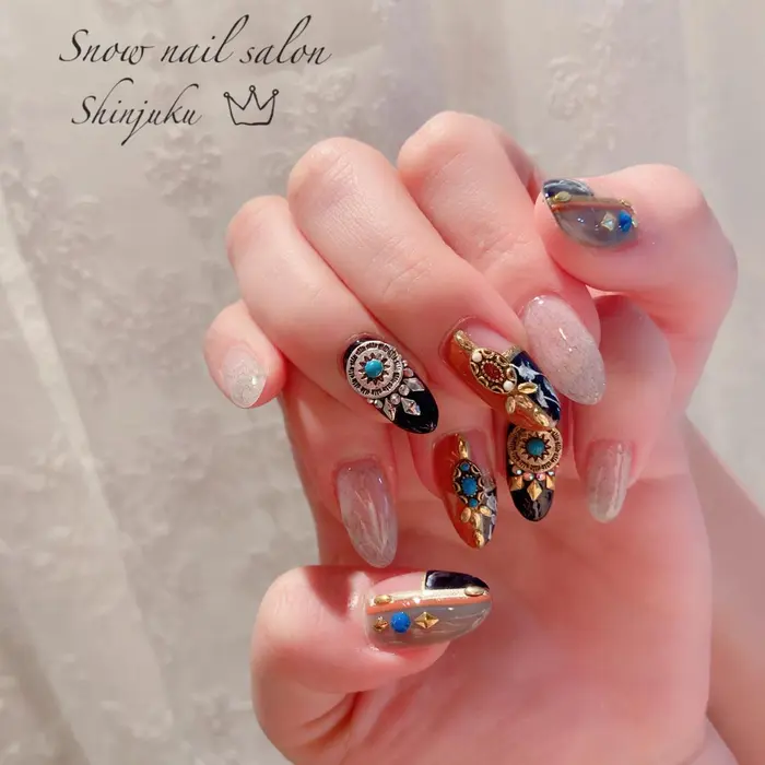 春 春ネイル21 新宿ネイルサロン マグネットネイル ピンク べっ甲 大人上品ネイル パラジェ Snow Nail Salon所属 Snow Nail スカルプ新宿店のネイルデザイン ミニモ