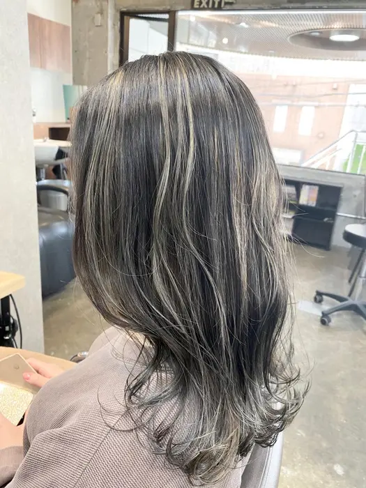 ハイライトダブルカラー Salon De Halu所属 野田 利明のヘアカタログ ミニモ