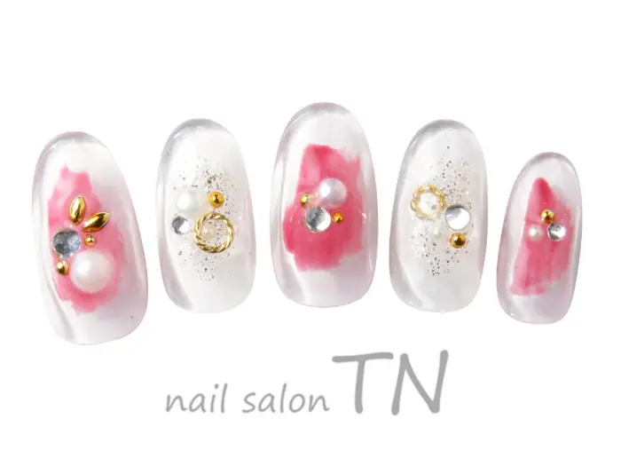 ティーエヌ Tsutaya積文館書店八女店所属 奥村 南美のネイルデザイン ミニモ