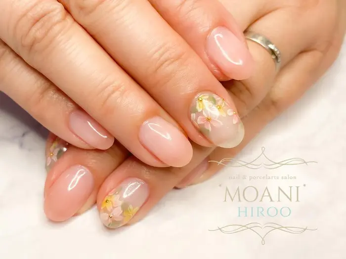 初夏ネイルサンプル増やしてお待ちしております 広尾の爪に優しいネイルサロン パラジェ Moani Hiroo 広尾駅前店所属 みこがみ あんずのネイルデザイン ミニモ