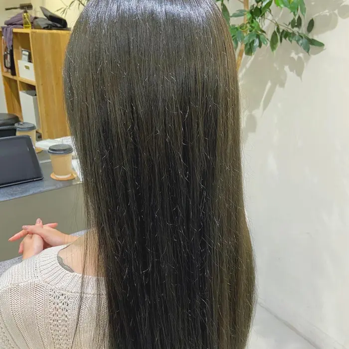 地毛風オリーブカラー Films所属 縮毛矯正期間限定料金 まつだいらひかるのヘアカタログ ミニモ