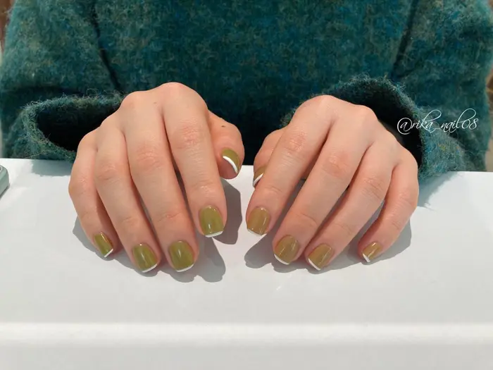 ちぐはぐ 先端スキニーフレンチ 2回目のジェルネイルありがとうございます 初めてのスク Go Today Shaire Salon キラリト銀座店所属 Gtss Rikaのネイルデザイン ミニモ
