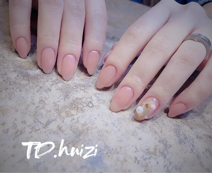 大宮ネイルサロン 東宮原ネイルサロン ジェルネイル安い 大宮ジェルネイル安ネイルい ネイルブック めぐみのネイルサロン所属 藤代 恵子のネイル デザイン ミニモ