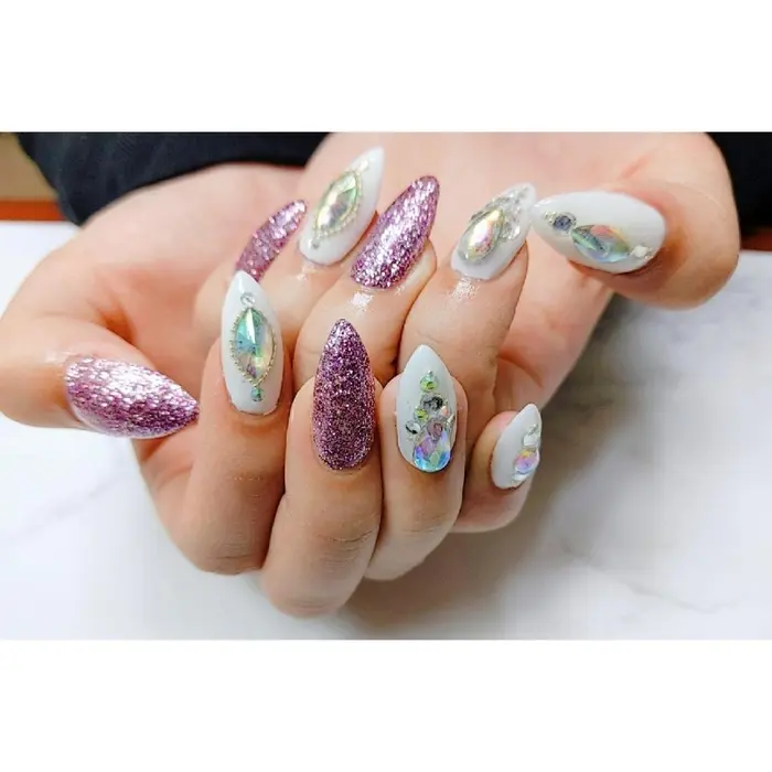 持ち込みデザイン オーロラパーツでキラキラ Nail Coral Reef所属 Nail Coral Reefのネイルデザイン ミニモ